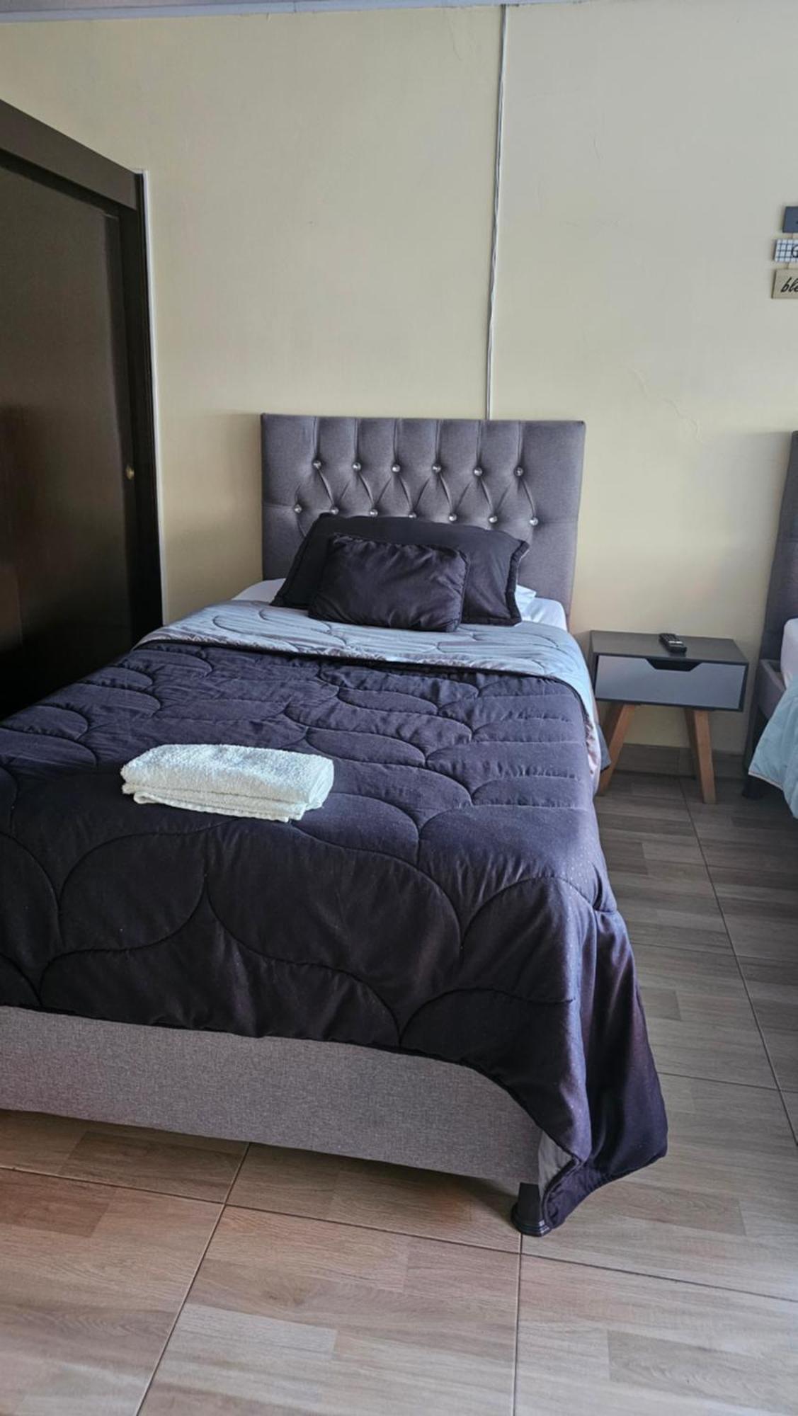Colisseum Roma House- Campin Simon Bolivar Movistar Embajada Compensar Bogotá Zimmer foto